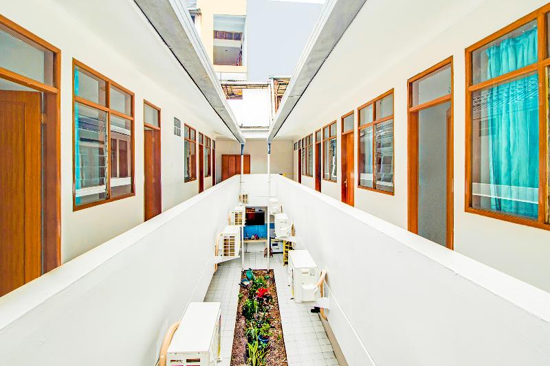 This is the image of the Oyo Life 2388 Kost Teratai #5