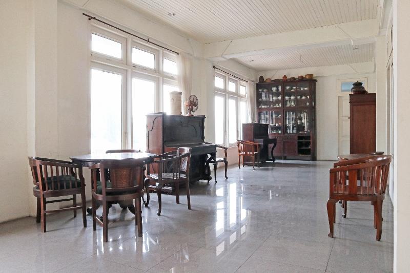 This is the image of the Oyo 1407 Hotel Amali Syariah #2