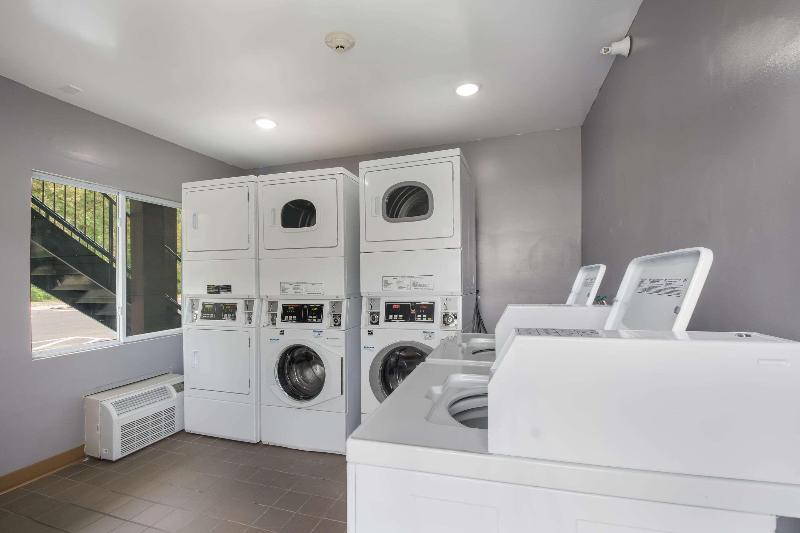 This is the image of the Suburban Extended Stay Hotel #4