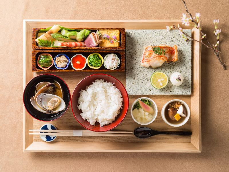 This is the image of the THE KNOT SAPPORO #1