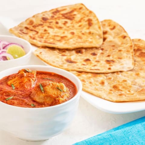 Homestyle Chicken Curry With Parathas