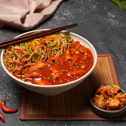 Chilli garlic chicken hakka noodles bowl