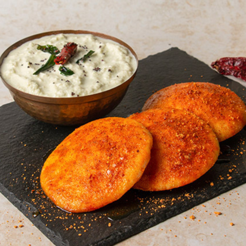 Gunpowder idli with coconut chutney