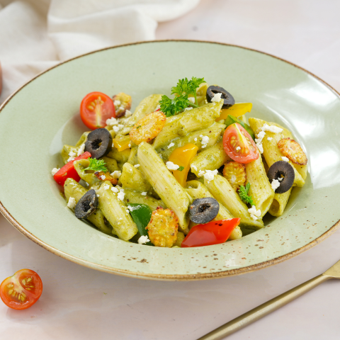 Creamy pesto pasta