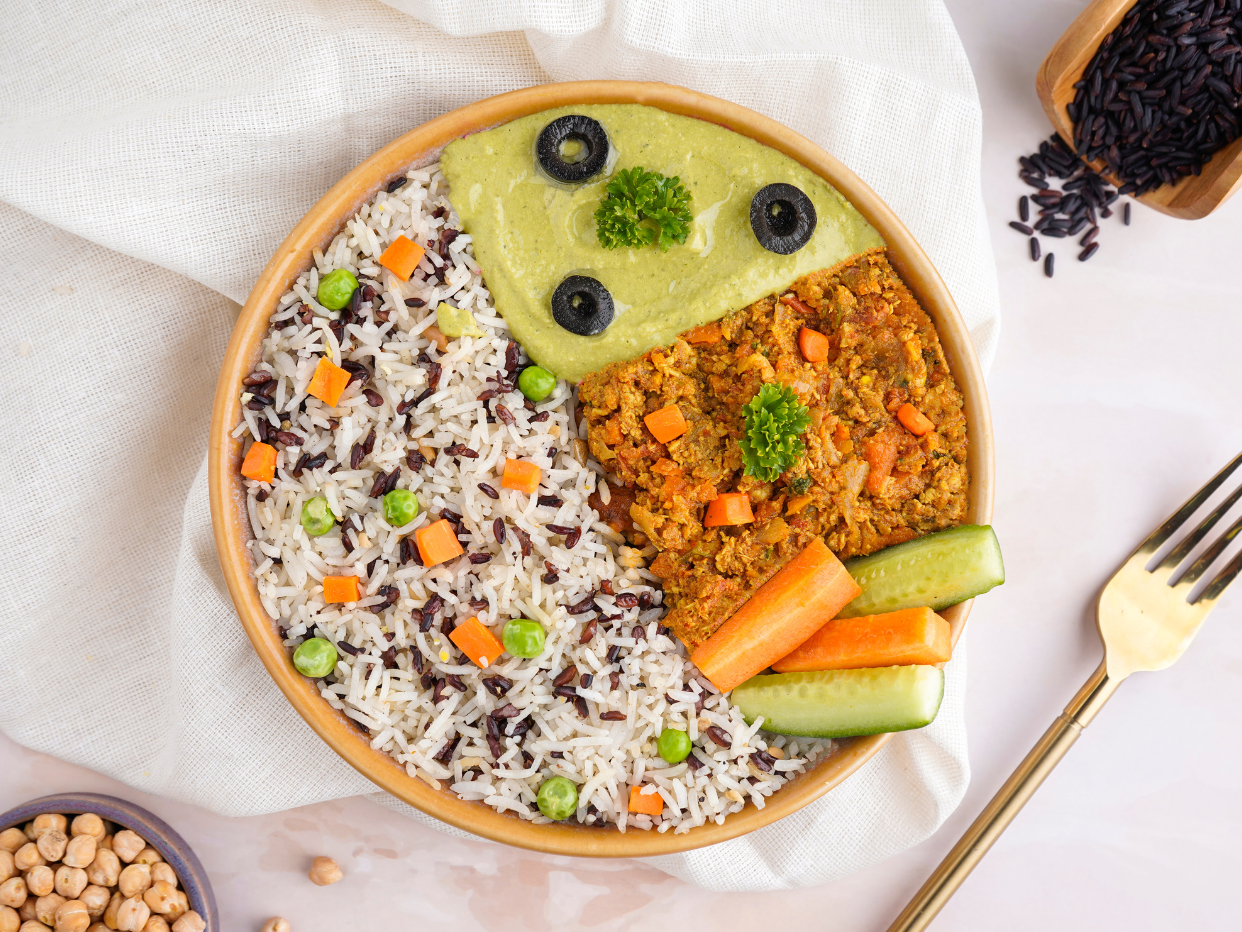 Pesto hummus buddha bowl non-veg