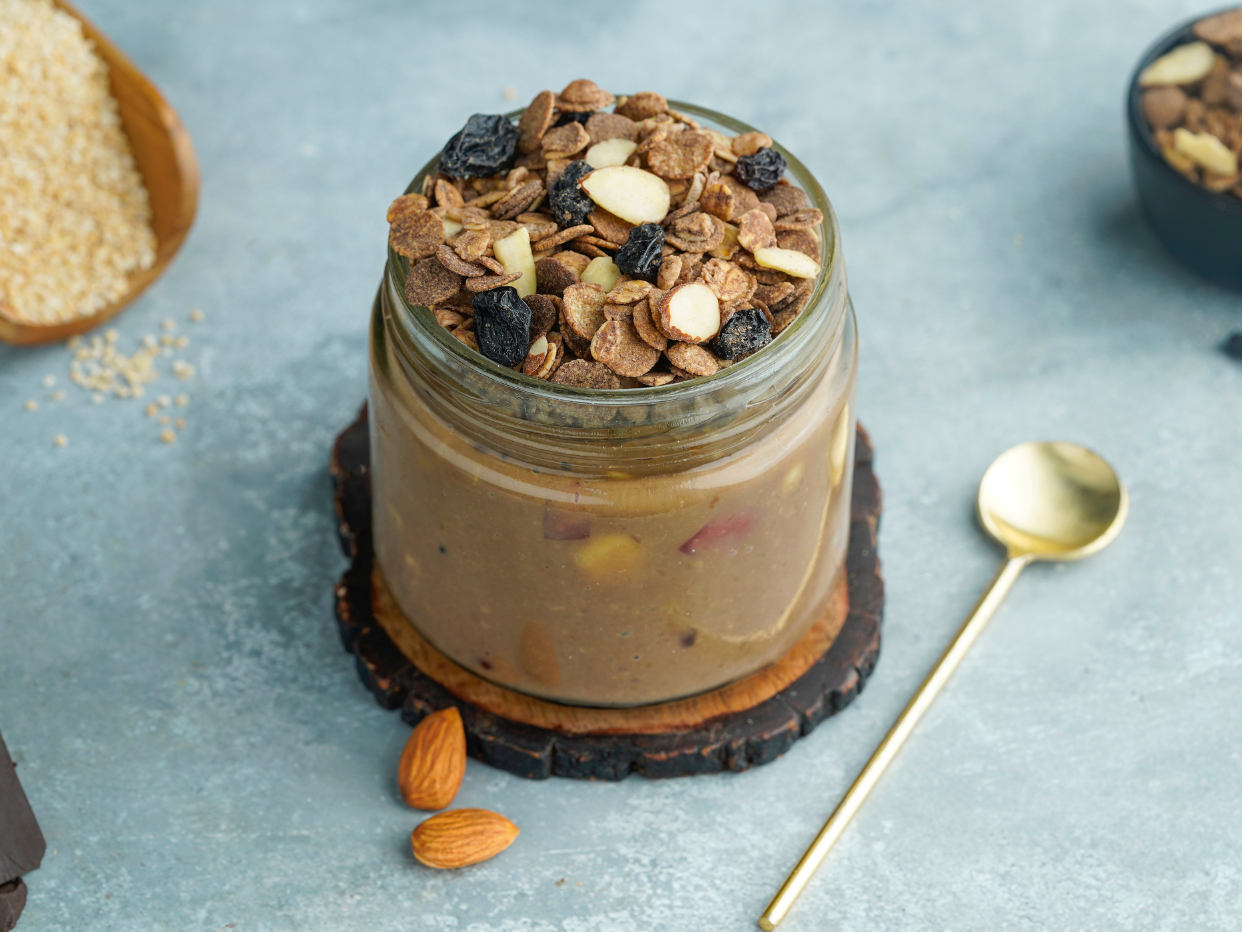 Chocolate muesli fruit pop