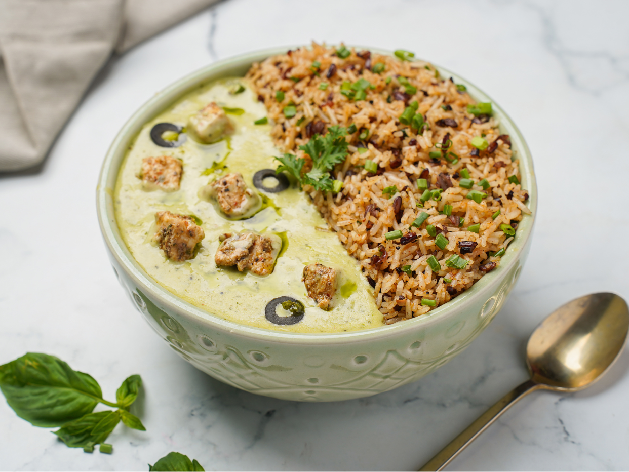 Creamy pesto chicken bowl