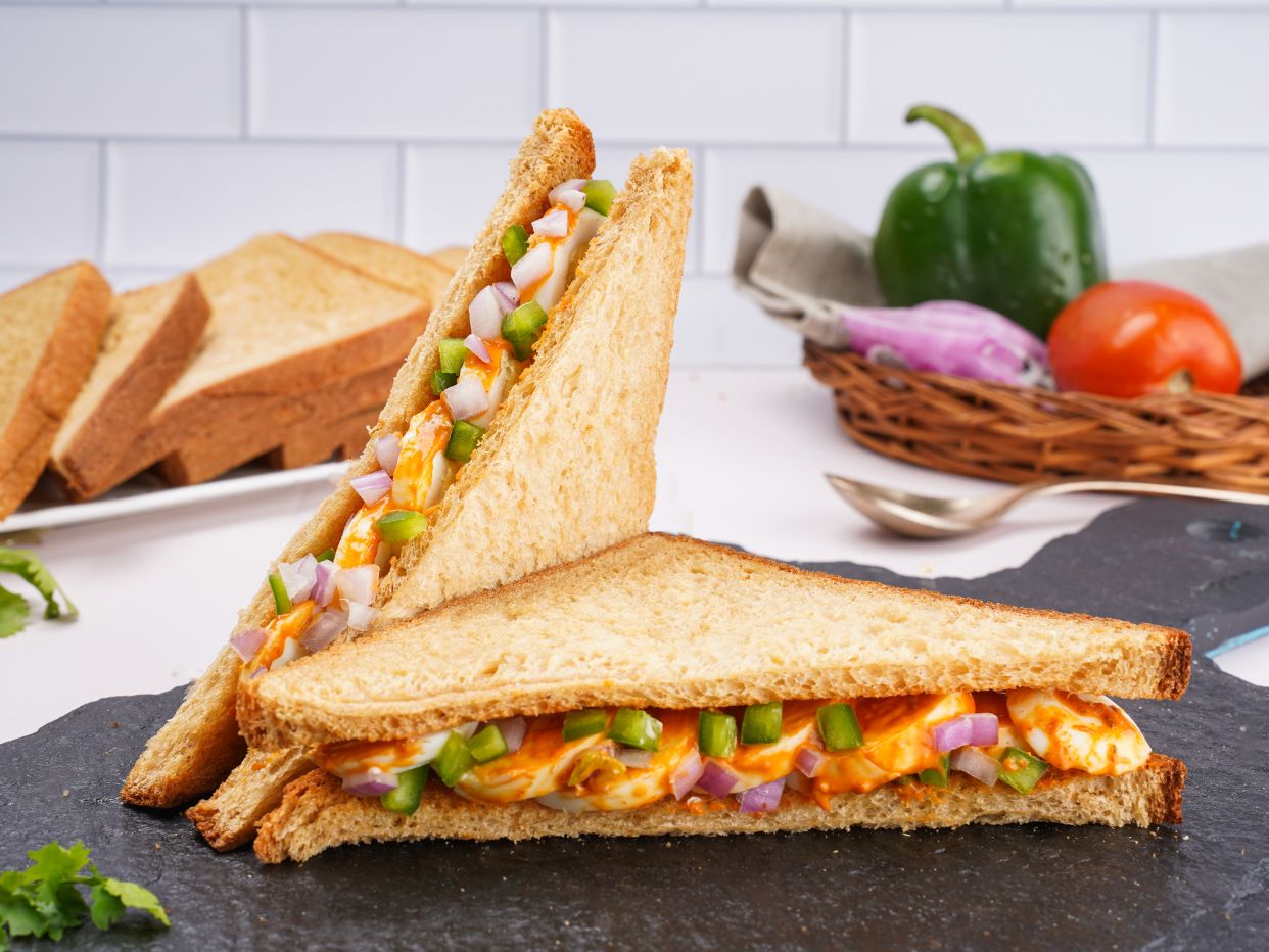 Makhani egg sandwich