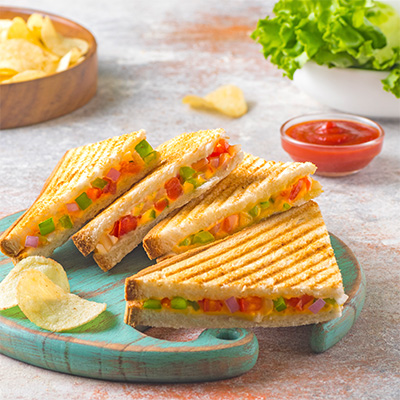 Grilled Sandwich With Chips Comfort