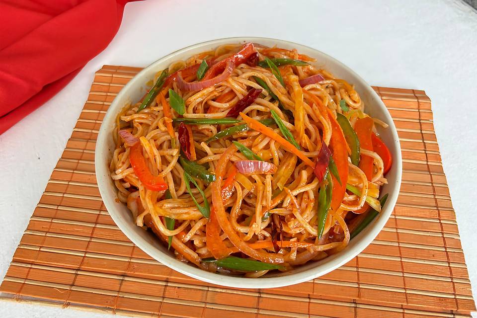 Veg Schezwan Noodles