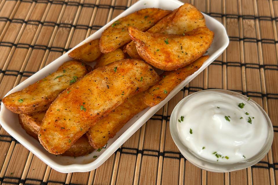 Peri Peri Wedges Aioli Side