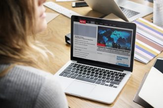 Membawa Alat Kerja Pribadi