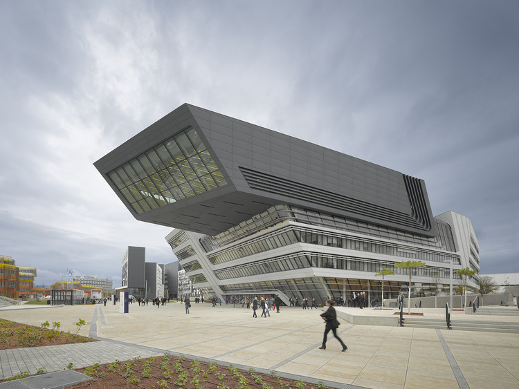 Karya Zaha Hadid