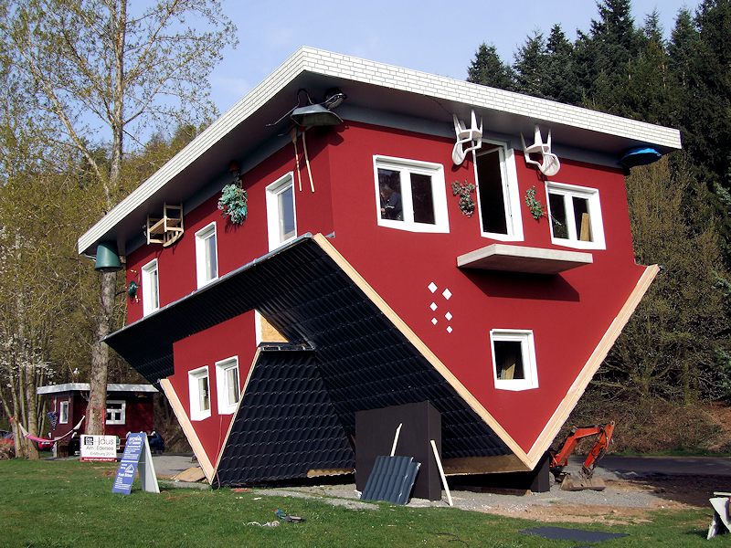 Rumah Terbalik di Dunia