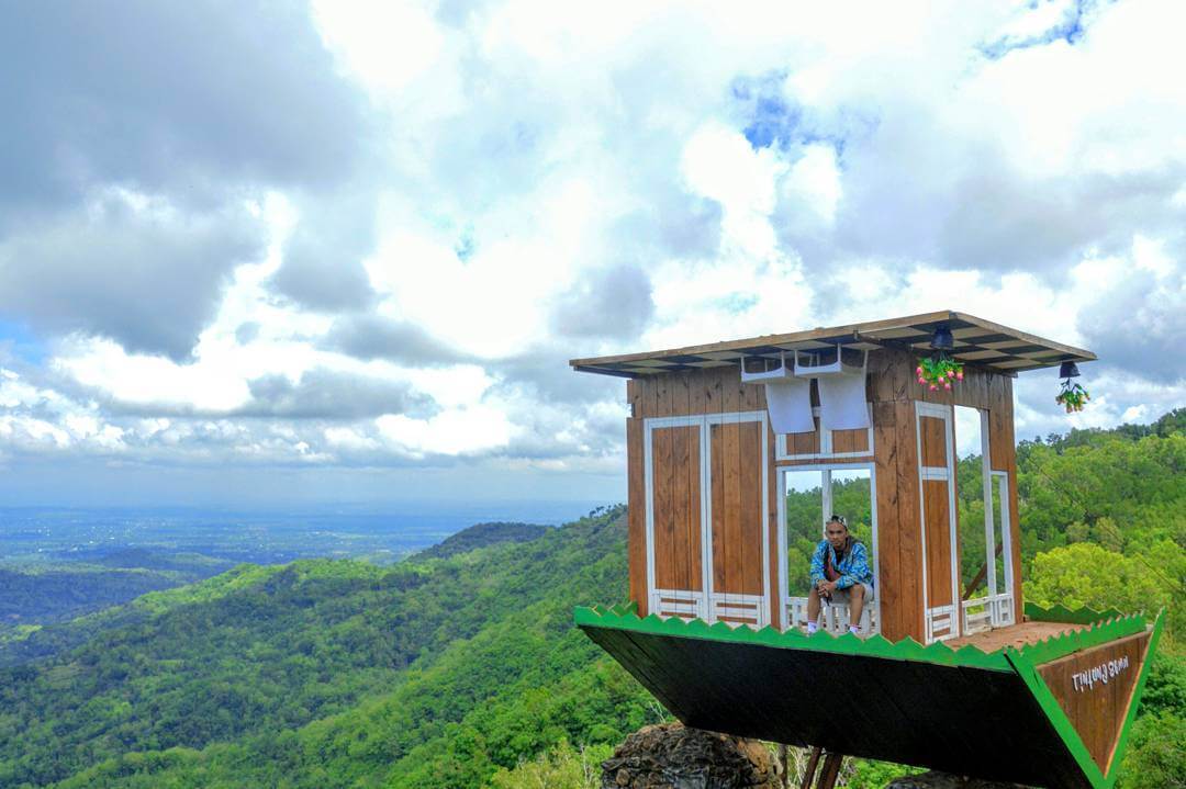 Rumah Terbalik di Dunia