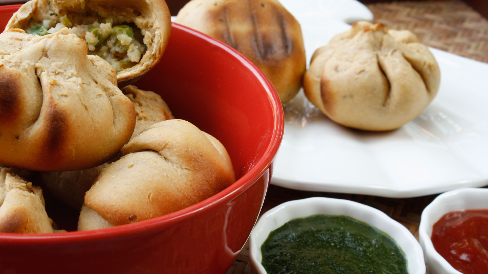 Гума узбекские пирожки. Гумма ташкент. Gumma png. Пирожки с карри. Гумма пирожки.