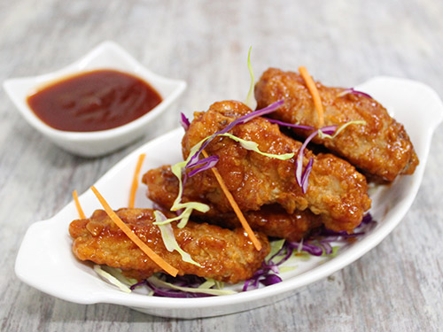 Fried Chicken Wings With Honey Chilli Barbecue Sauce