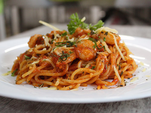 Spaghetti in red sauce with Prawns