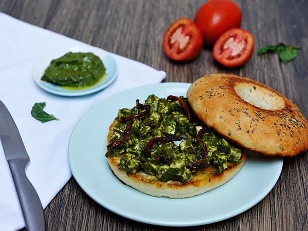 Pesto Paneer Bagel