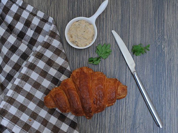 Cream & Onion Croissant