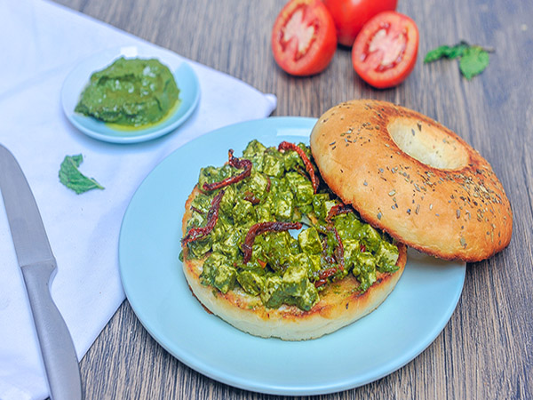 Pesto Paneer Bagel