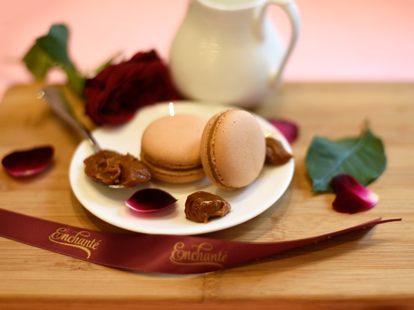 Caramel Macaron