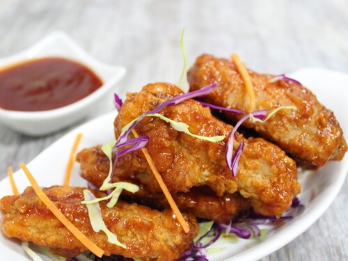 Fried Chicken Wings With Honey Chilli Barbecue Sauce