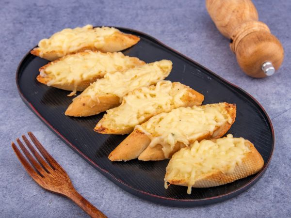 Cheesy Garlic Bread
