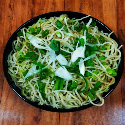 Veg Hakka Noodles [Full]