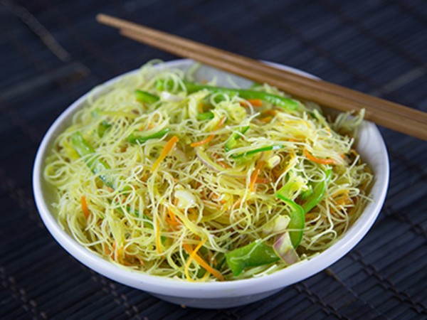 Singapore Noodles - Veg