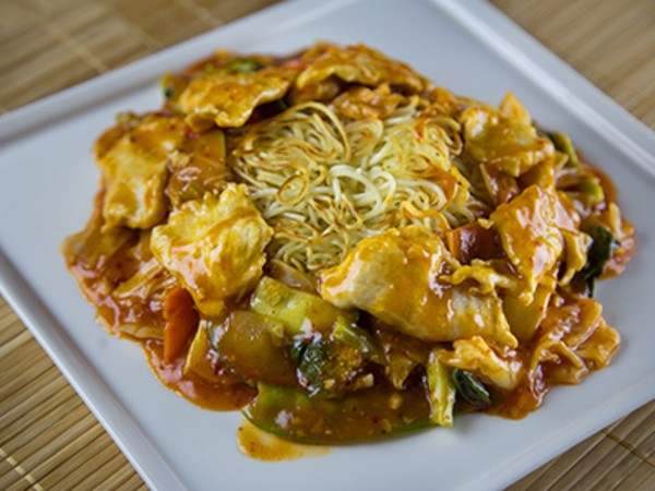 Pan Fried Noodles with a Hot Garlic