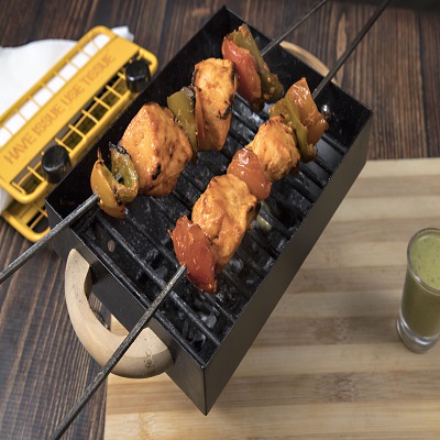 Achari Paneer Tikka [8 Pcs with Shashlik]