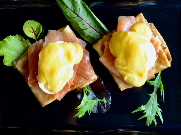 Eggs Benedict with Salted Salmon