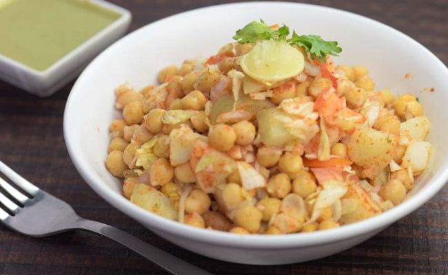 Aloo Chana Chaat