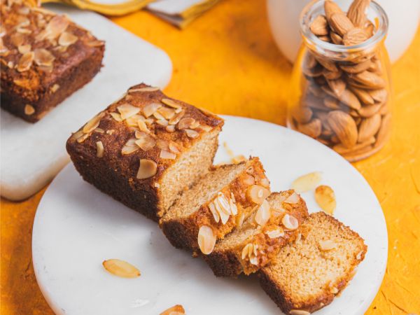 Vanilla Almond cake