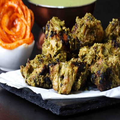 Chef Special - Hariyali Chicken Tikka Spicy [8 Pcs]