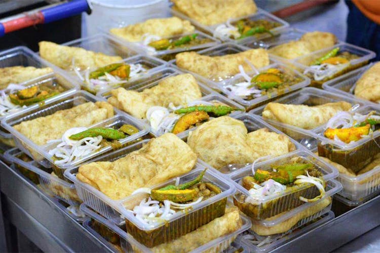 Chole Bhature Tray packing