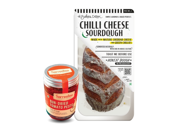 Chilli cheese sourdough + Sundried Tomato Pesto (Save Rs 35)