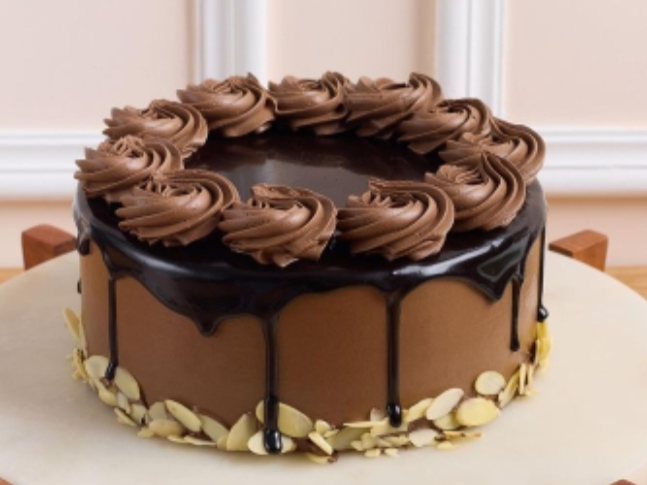 Nutella Hazelnut Cake
