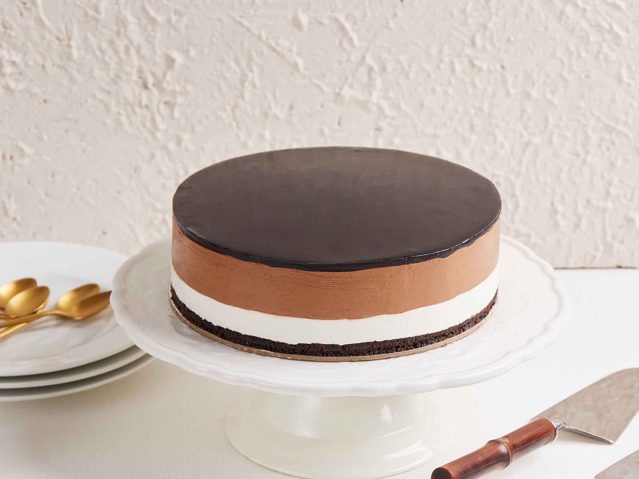 Triple Decker Choco Hazelnut Cheesecake ( one day prior notice)