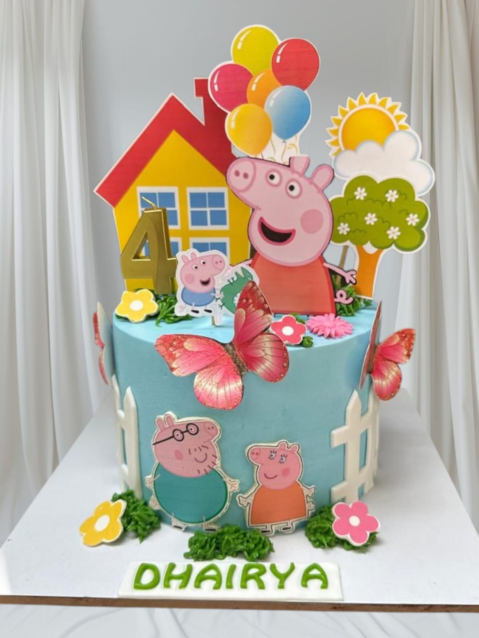 Peppa Pig Family Cake