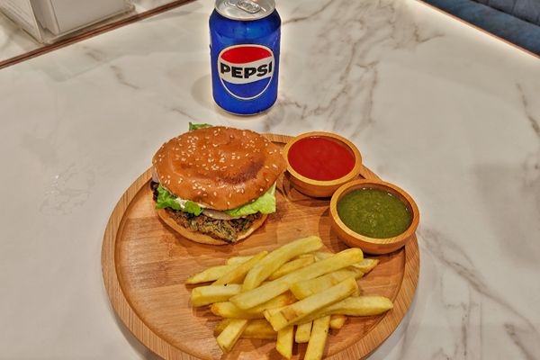 Desi Chicken Bun