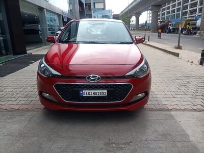 HYUNDAI I20 ASTA used HYUNDAI I20 ASTA à Bangalore chez Lakshmi Hyundai