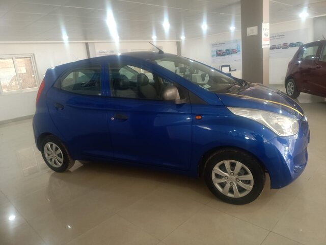 used HYUNDAI EON MAGNA à Bangalore chez Lakshmi Hyundai