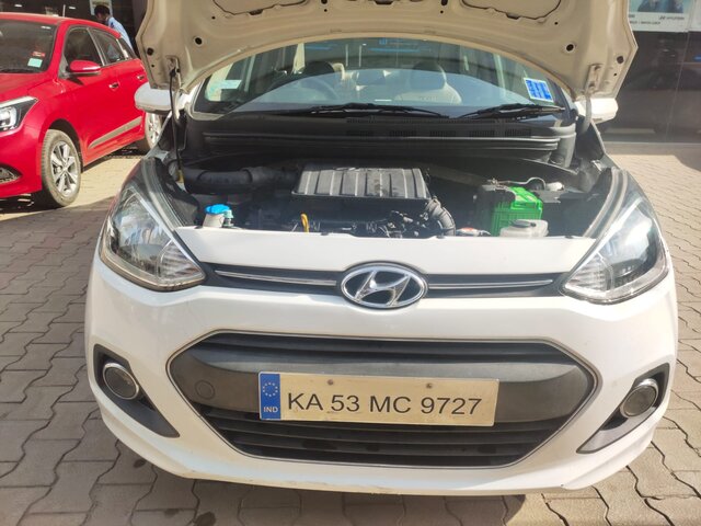 used HYUNDAI XCENT SX à Bangalore chez Lakshmi Hyundai