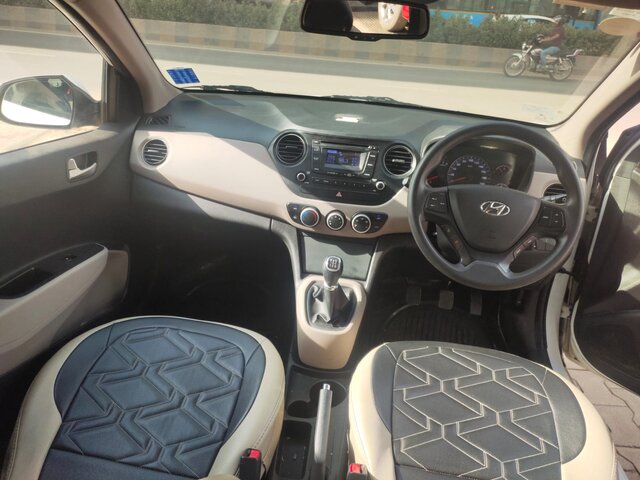 used HYUNDAI XCENT SX à Bangalore chez Lakshmi Hyundai