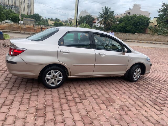 used Honda CITY zx à Bangalore chez Lakshmi Hyundai
