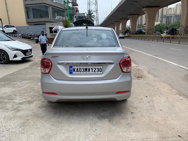 used HYUNDAI XCENT S à Bangalore chez Lakshmi Hyundai