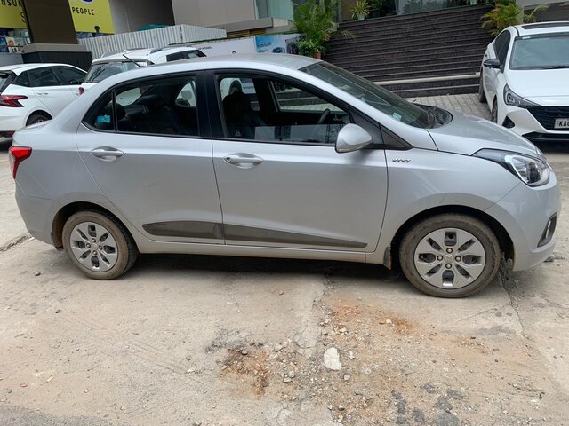 used HYUNDAI XCENT S à Bangalore chez Lakshmi Hyundai