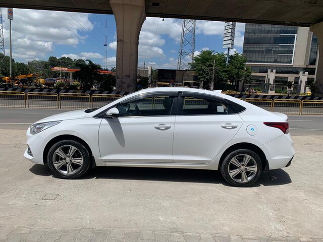 used HYUNDAI VERNA SX VTVT à Bangalore chez Lakshmi Hyundai